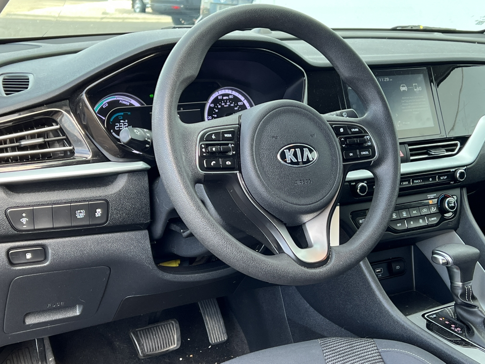 2020 Kia Niro LX 6