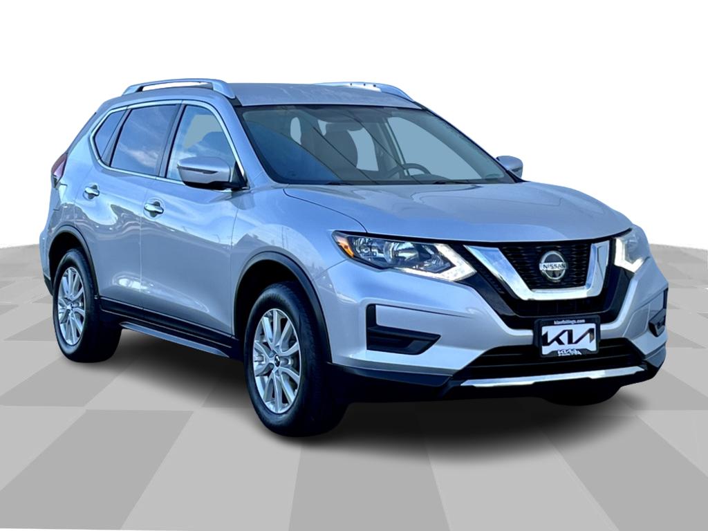 2018 Nissan Rogue SV 1