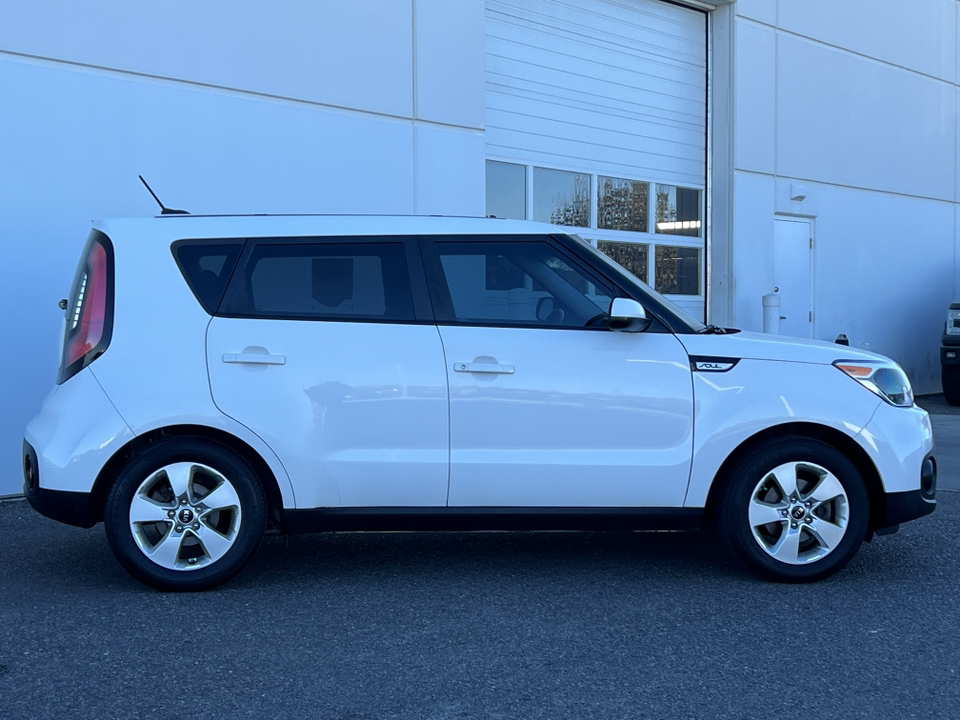 2018 Kia Soul Base 36