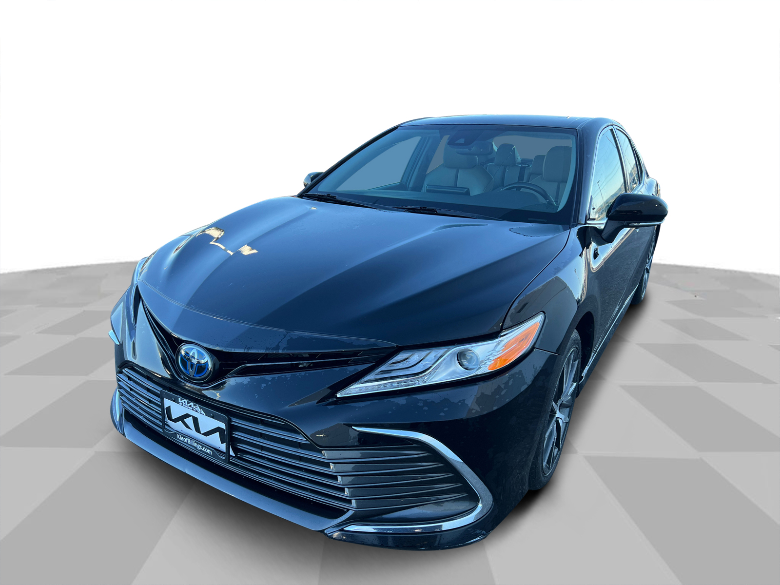 2022 Toyota Camry Hybrid XLE 1