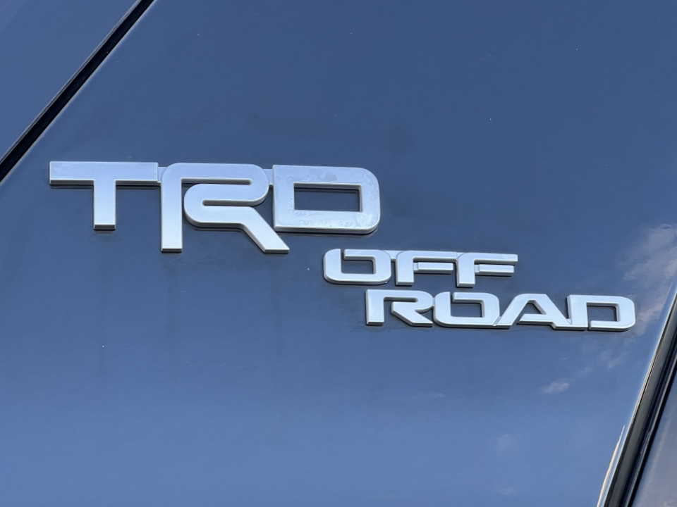 2018 Toyota 4Runner TRD Off Road Premium 2