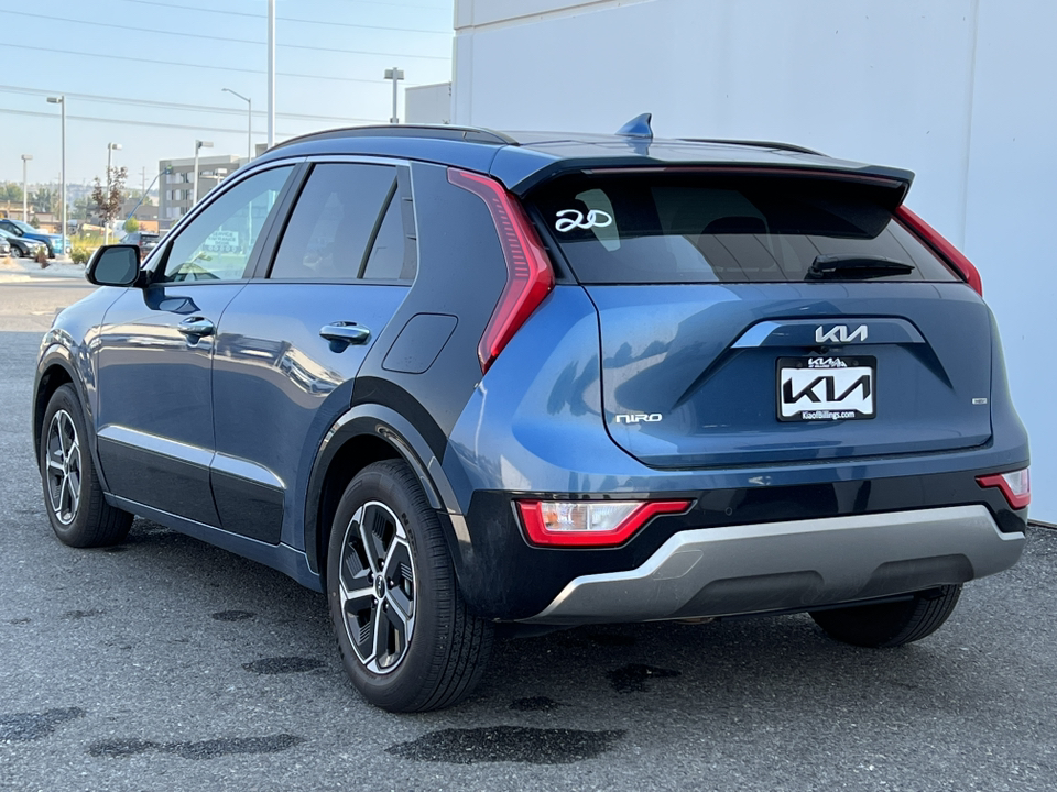 2024 Kia Niro SX 10