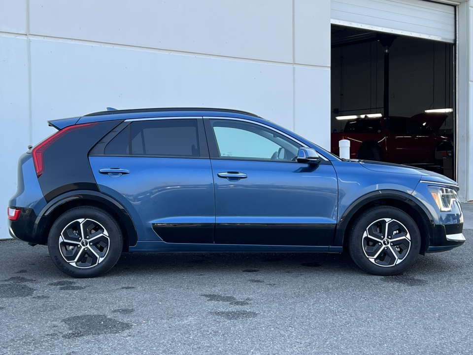 2024 Kia Niro SX 51