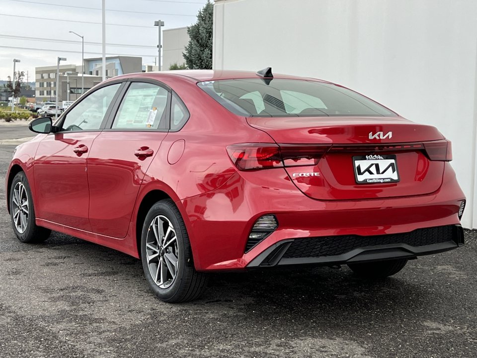 2024 Kia Forte LXS 6