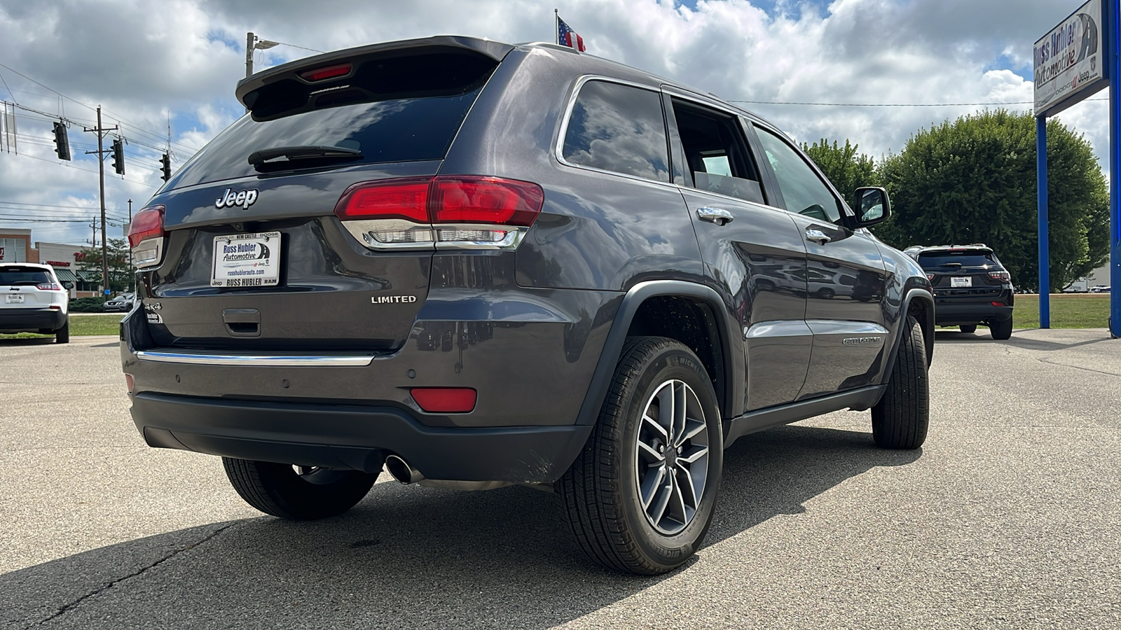 2021 Jeep Grand Cherokee Limited 3