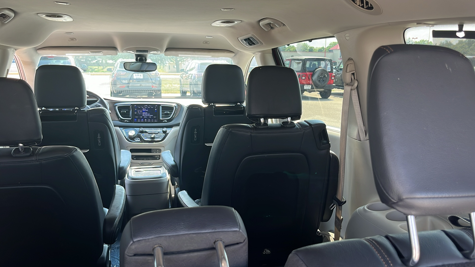 2018 Chrysler Pacifica Touring L Plus 41