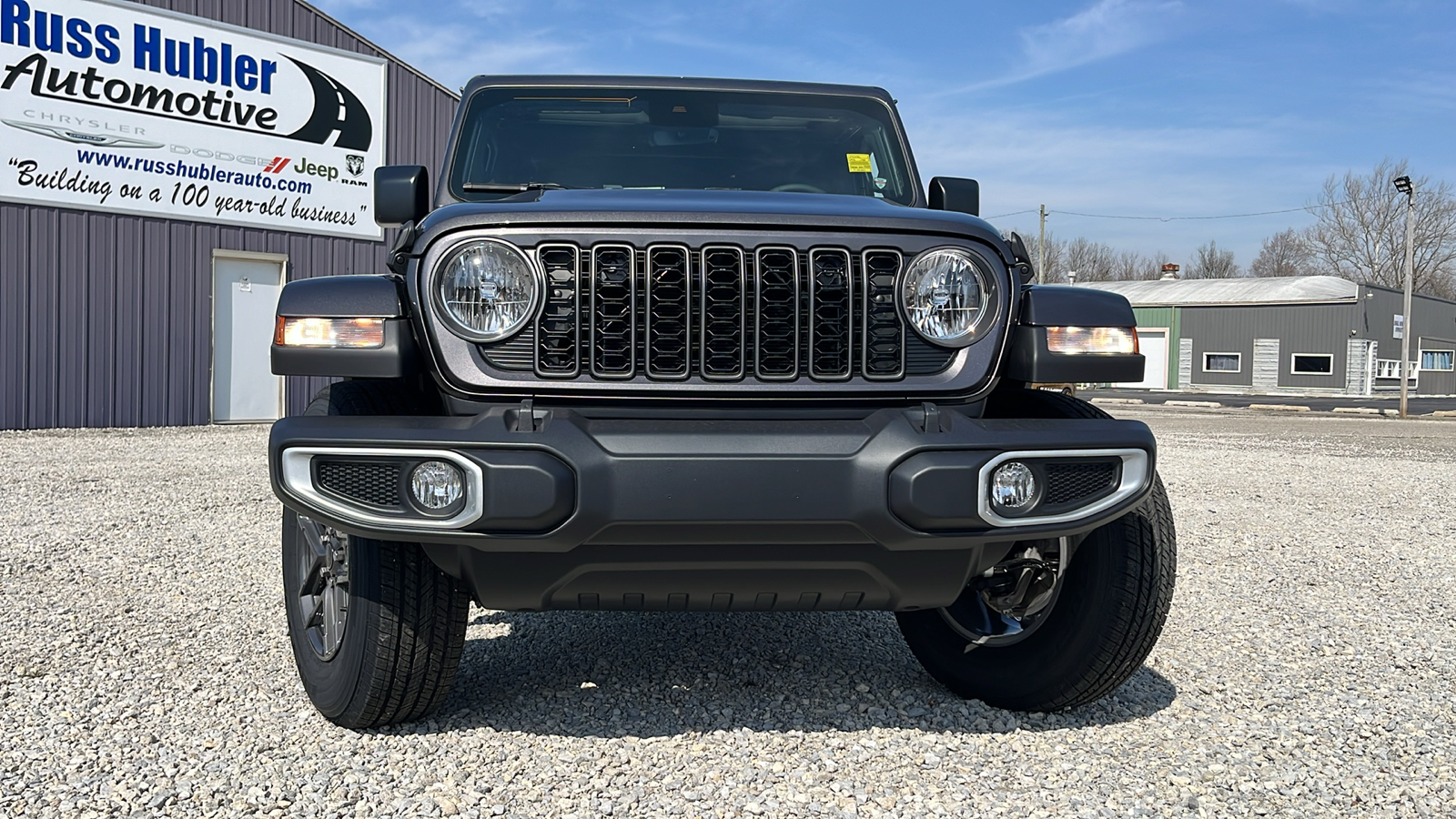 2024 Jeep Gladiator Sport 8