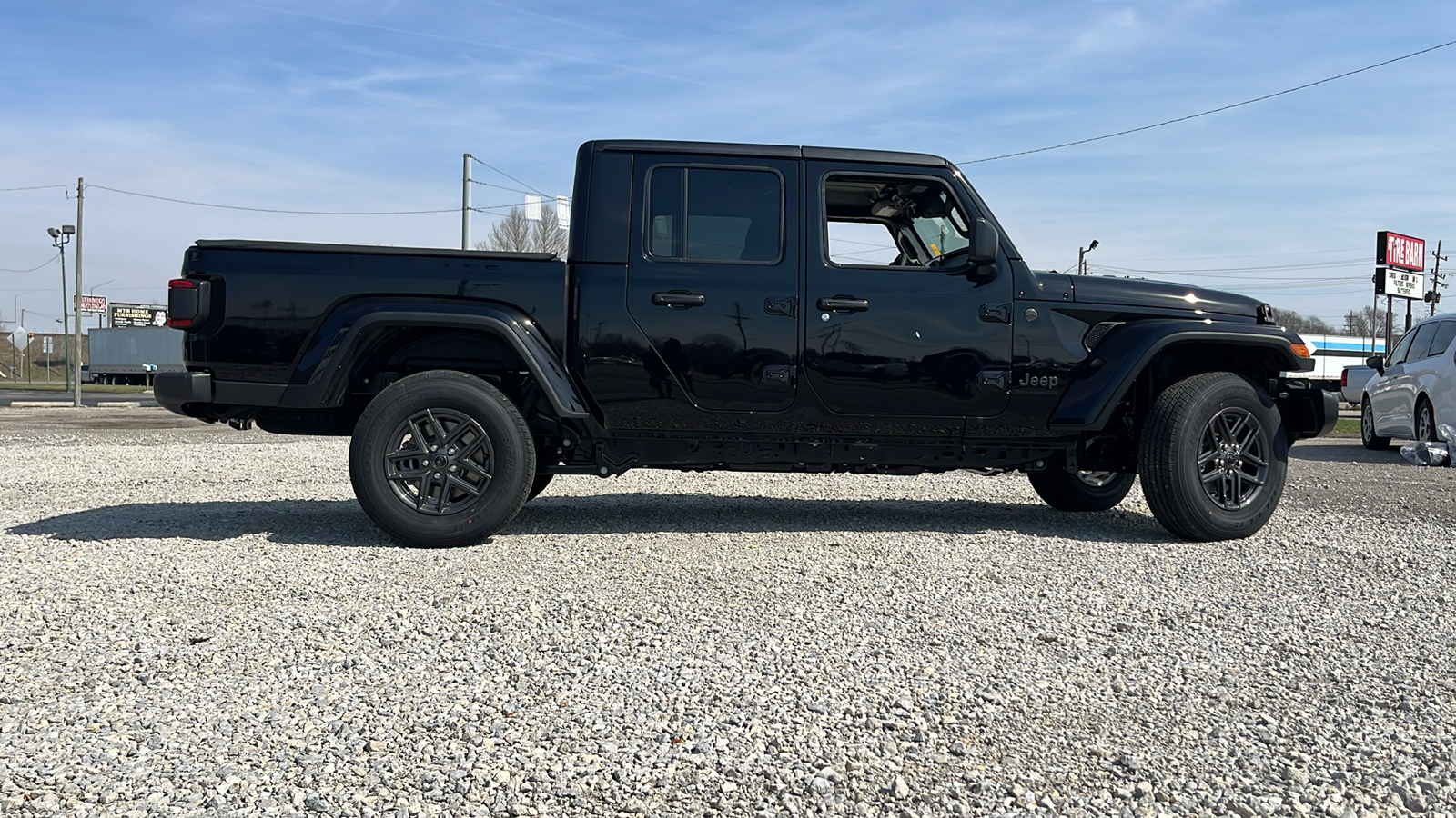 2024 Jeep Gladiator Sport 2