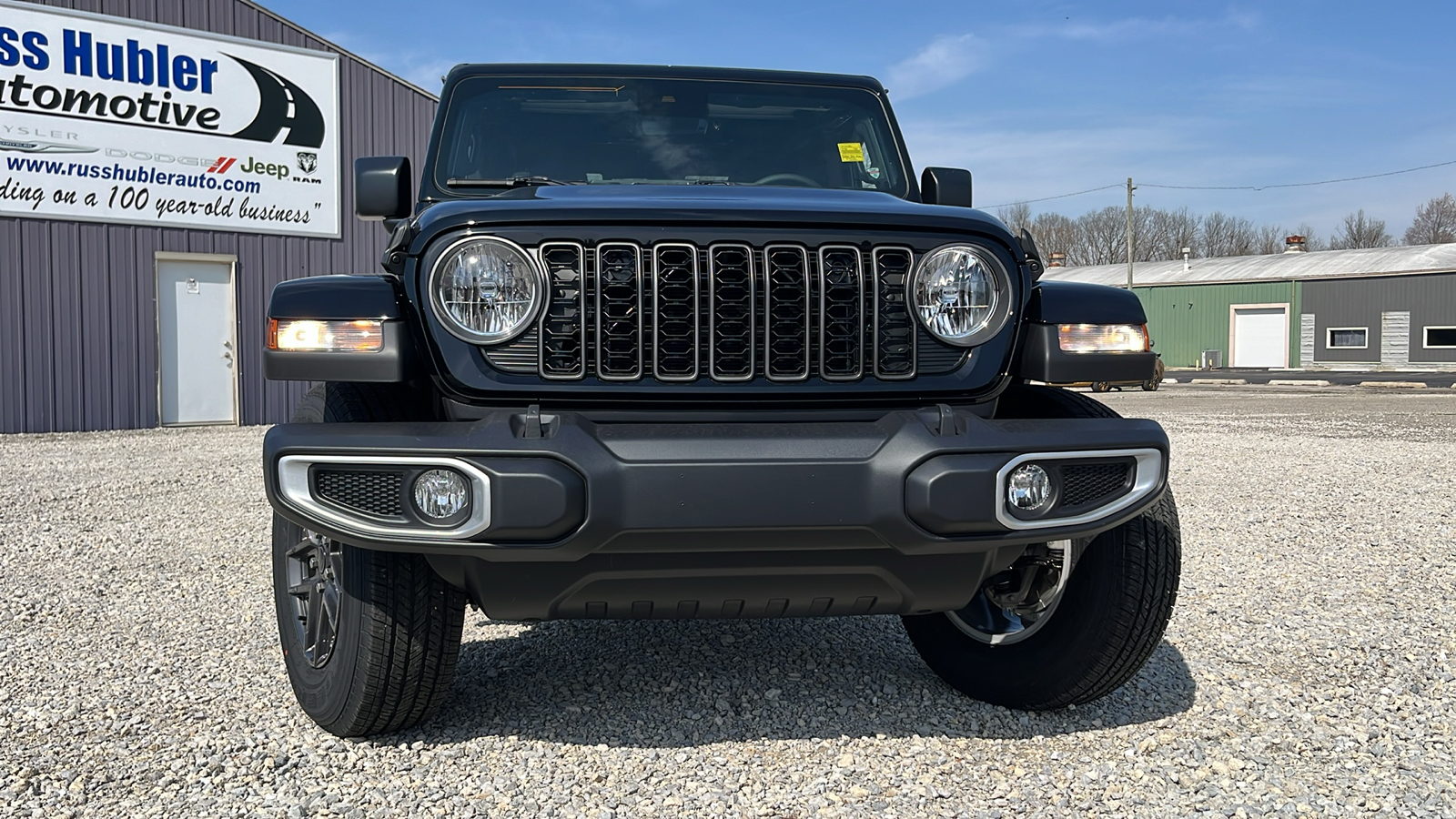 2024 Jeep Gladiator Sport 8