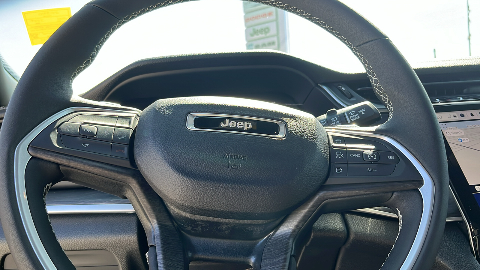 2024 Jeep Grand Cherokee Limited 32