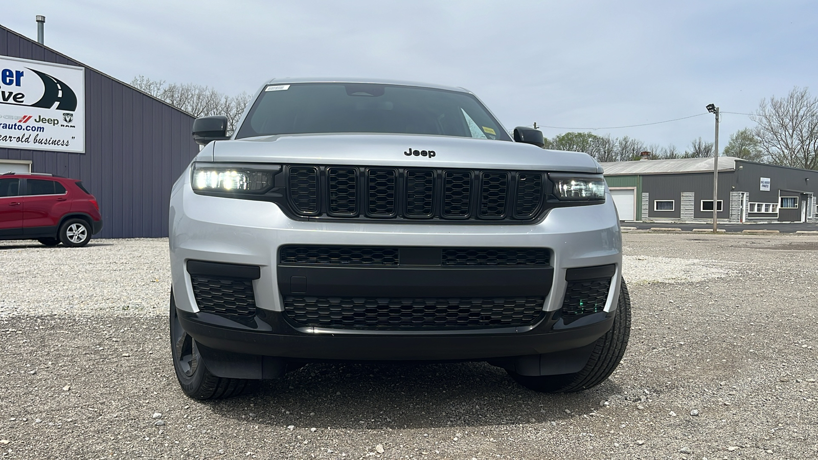 2024 Jeep Grand Cherokee L Altitude X 8