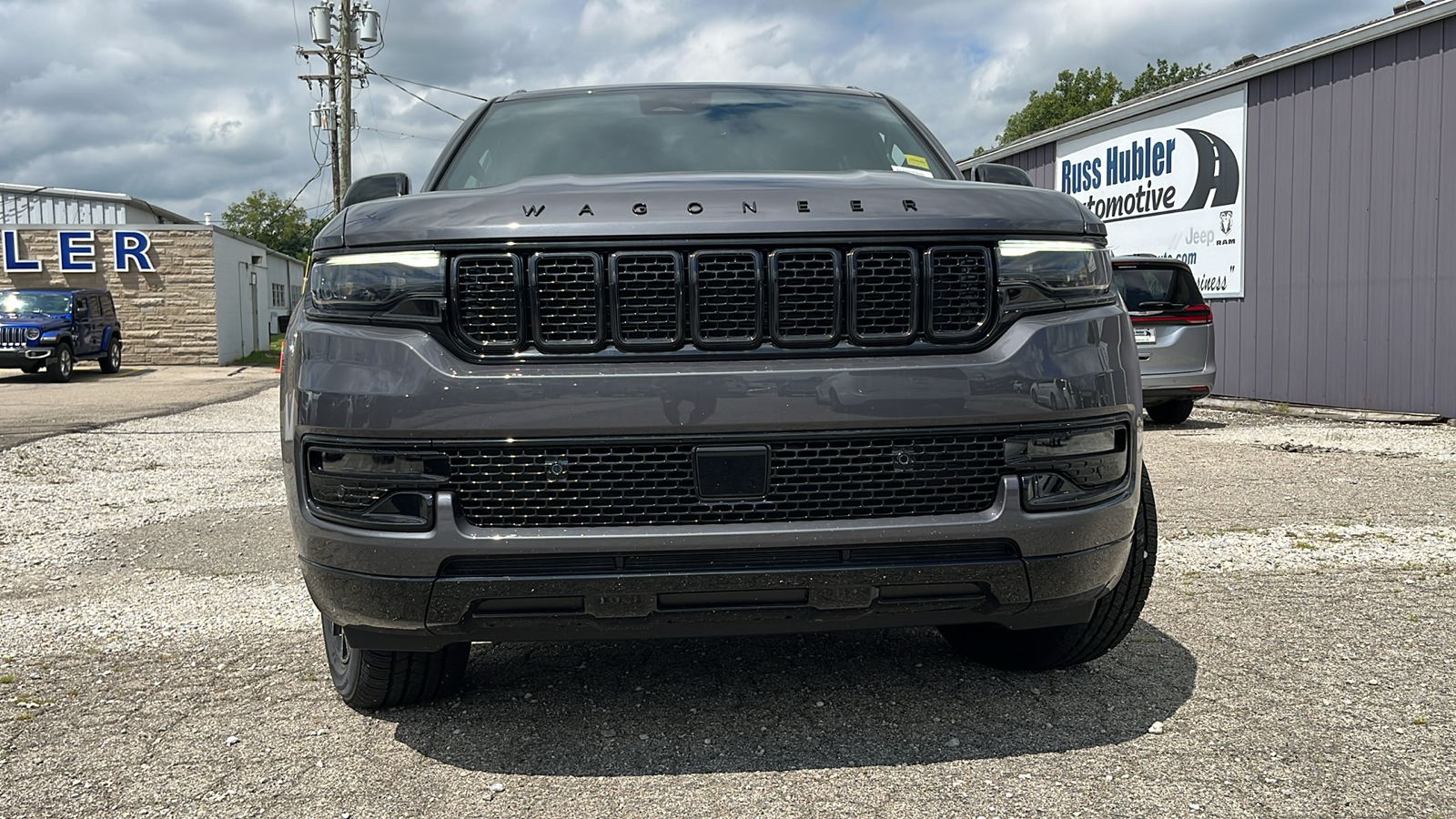 2024 Jeep Wagoneer Series II 8