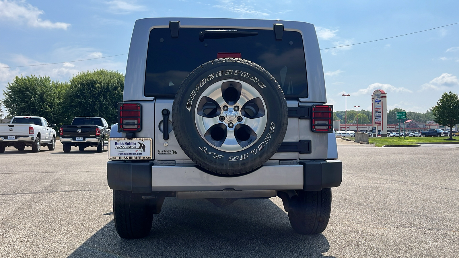 2016 Jeep Wrangler Unlimited Sahara 5