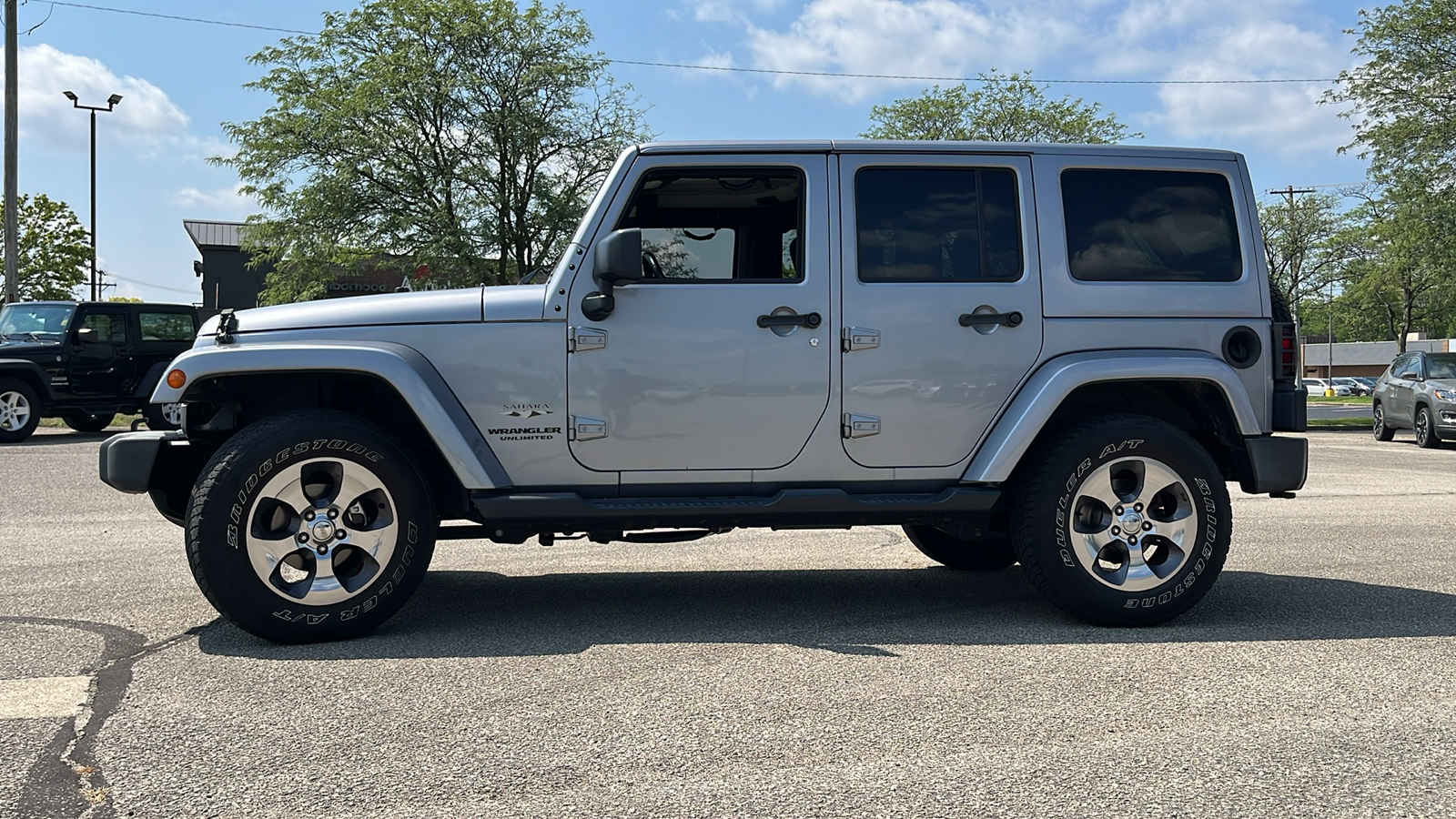 2016 Jeep Wrangler Unlimited Sahara 7