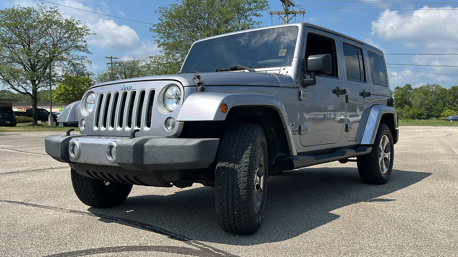 2016 Jeep Wrangler Unlimited Sahara 8