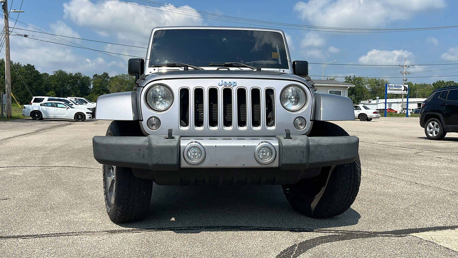 2016 Jeep Wrangler Unlimited Sahara 9