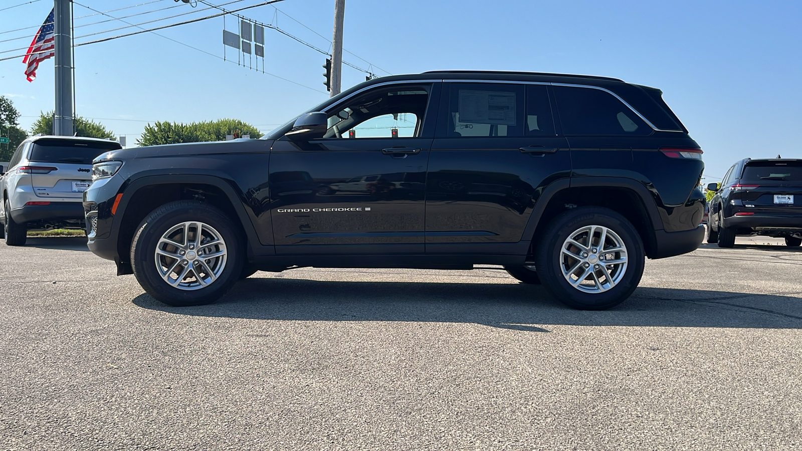 2024 Jeep Grand Cherokee Laredo 6