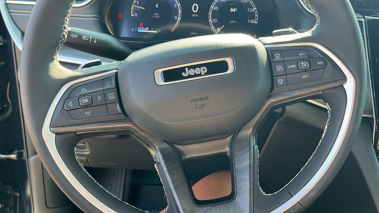 2024 Jeep Grand Cherokee Limited 33