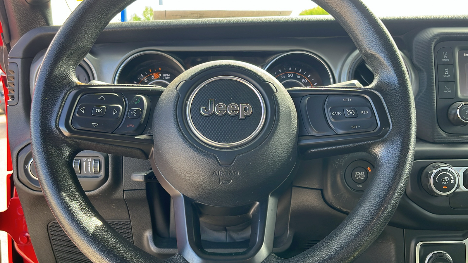 2021 Jeep Wrangler Sport 28