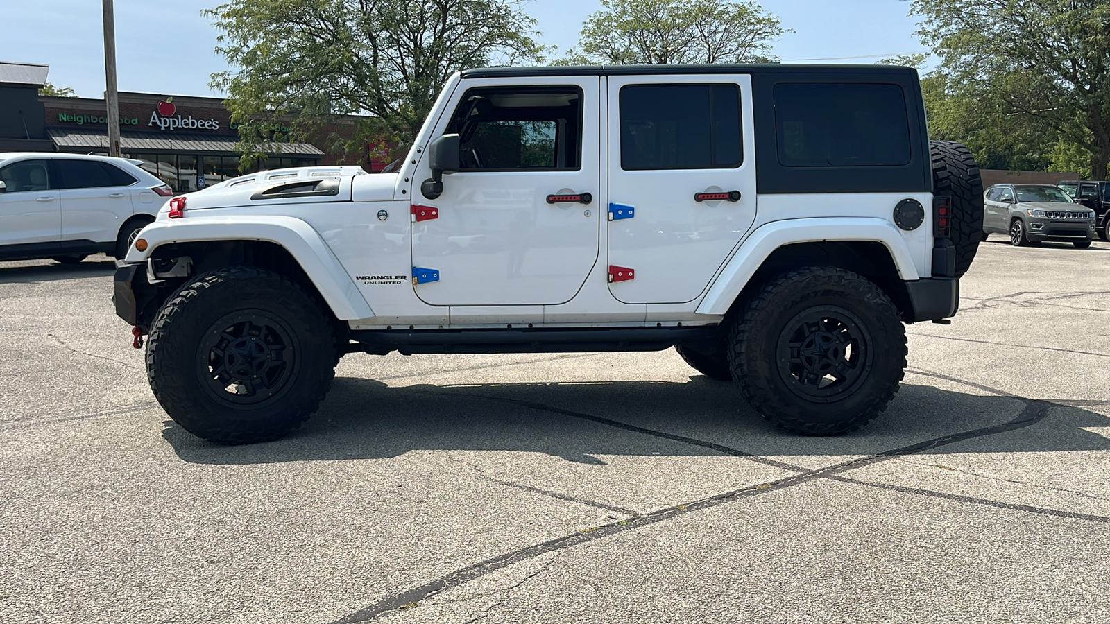 2015 Jeep Wrangler Unlimited Sahara 6