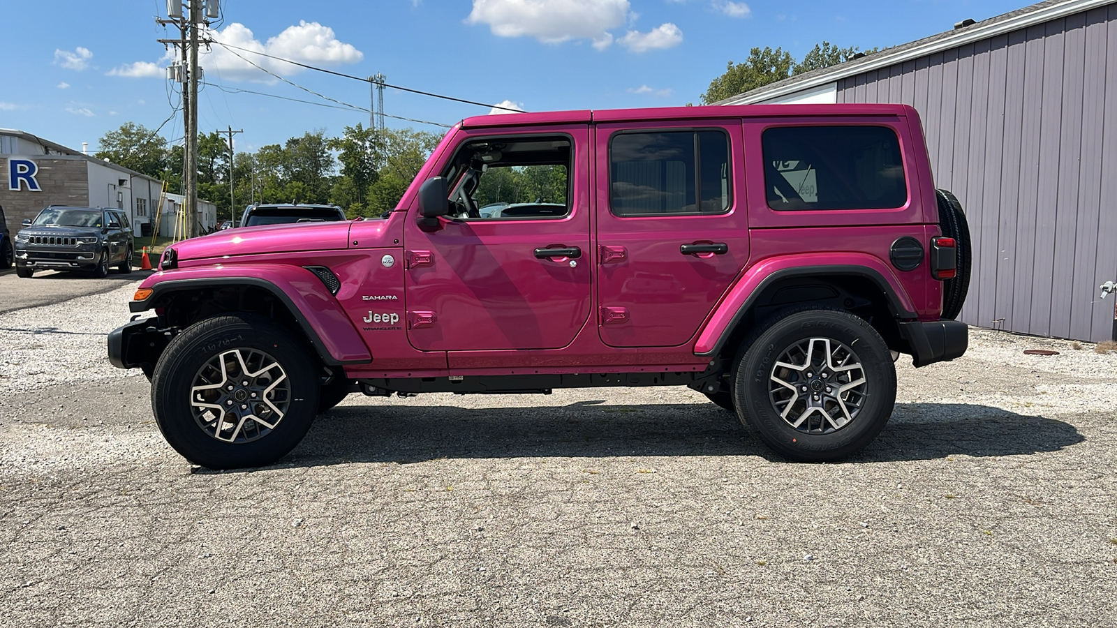 2024 Jeep Wrangler Sahara 6