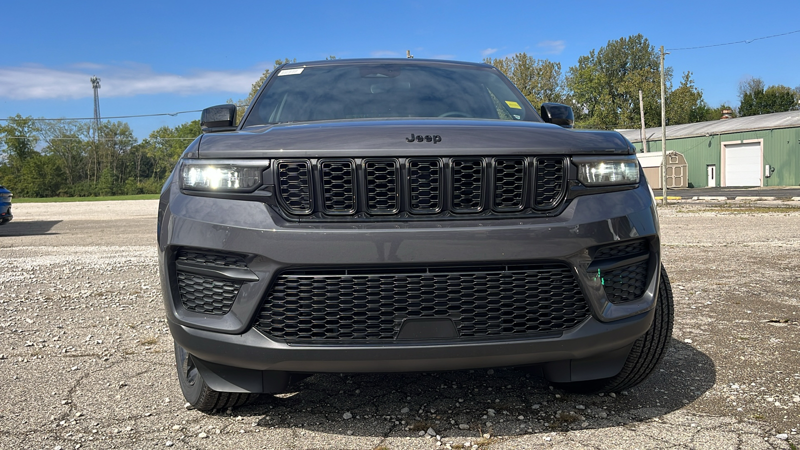 2024 Jeep Grand Cherokee Altitude X 8