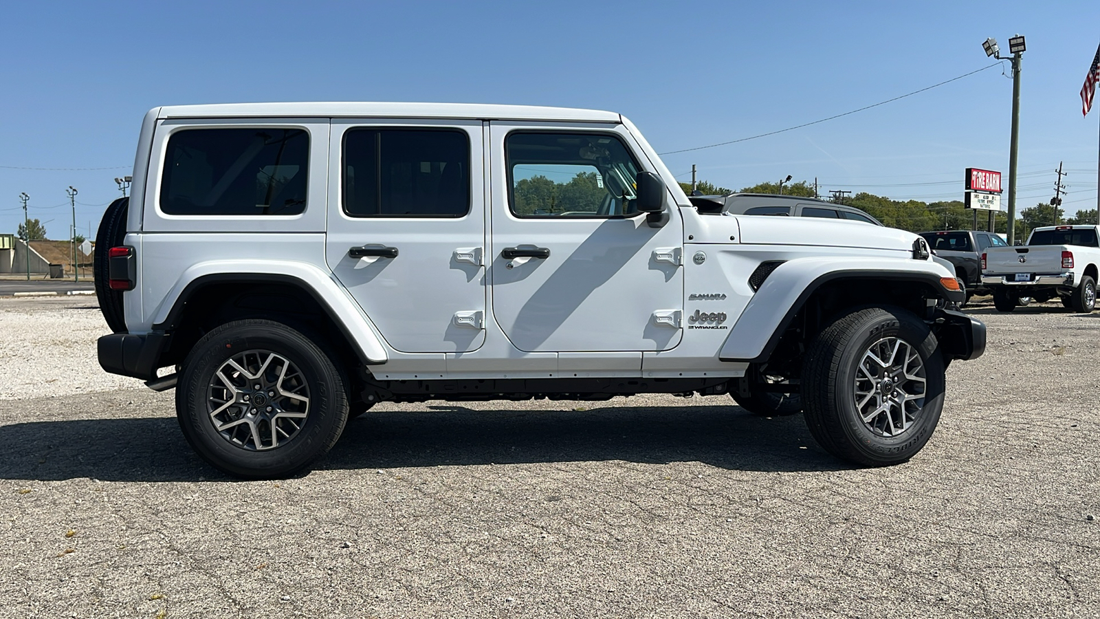 2024 Jeep Wrangler Sahara 2