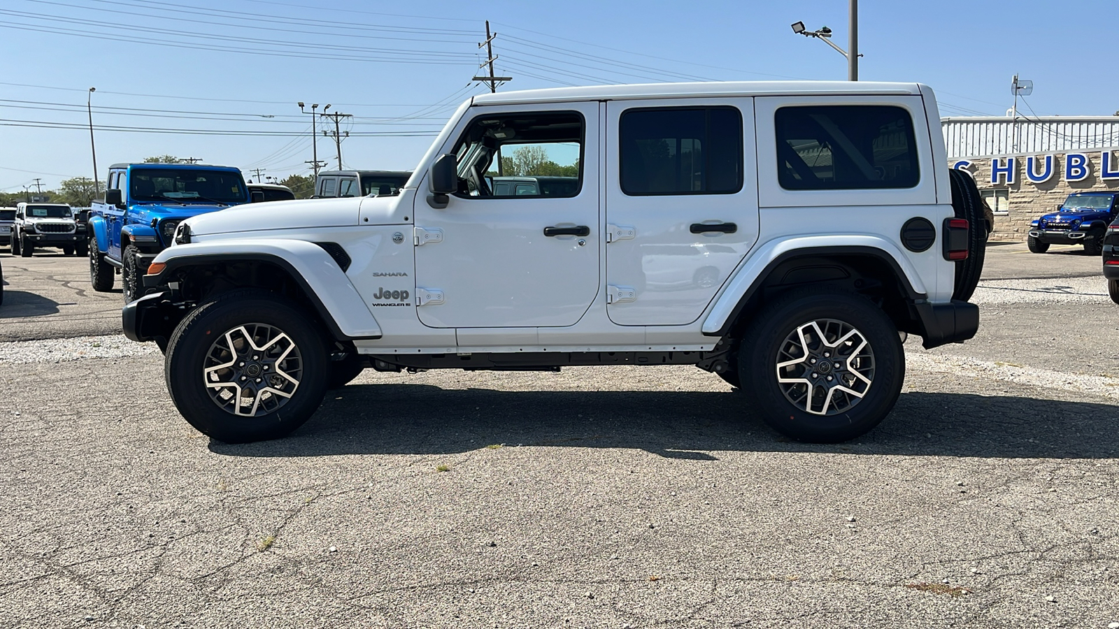 2024 Jeep Wrangler Sahara 6