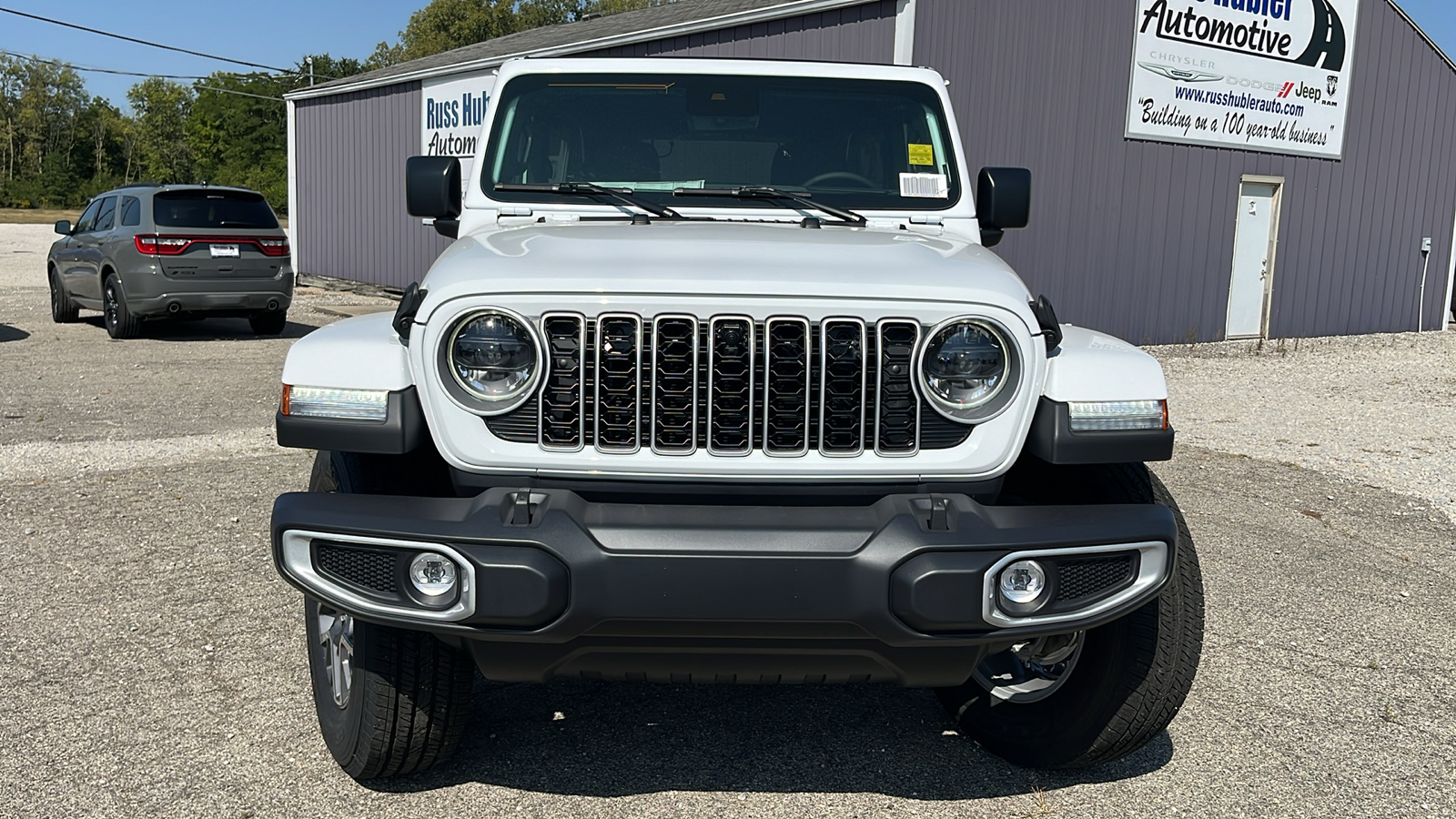 2024 Jeep Wrangler Sahara 8