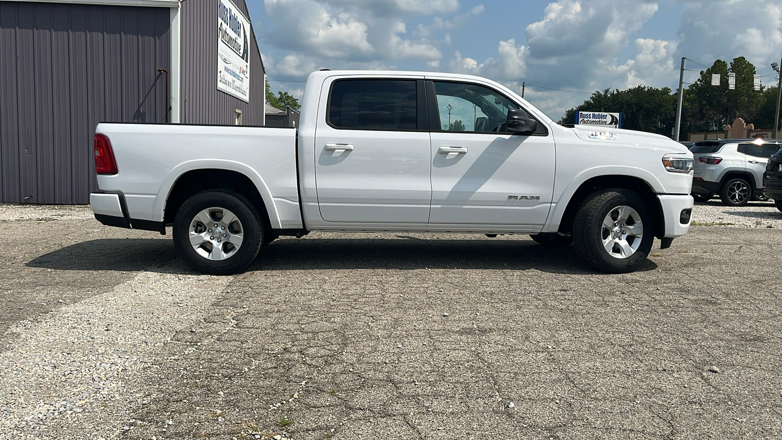 2025 Ram 1500 Big Horn/Lone Star 2