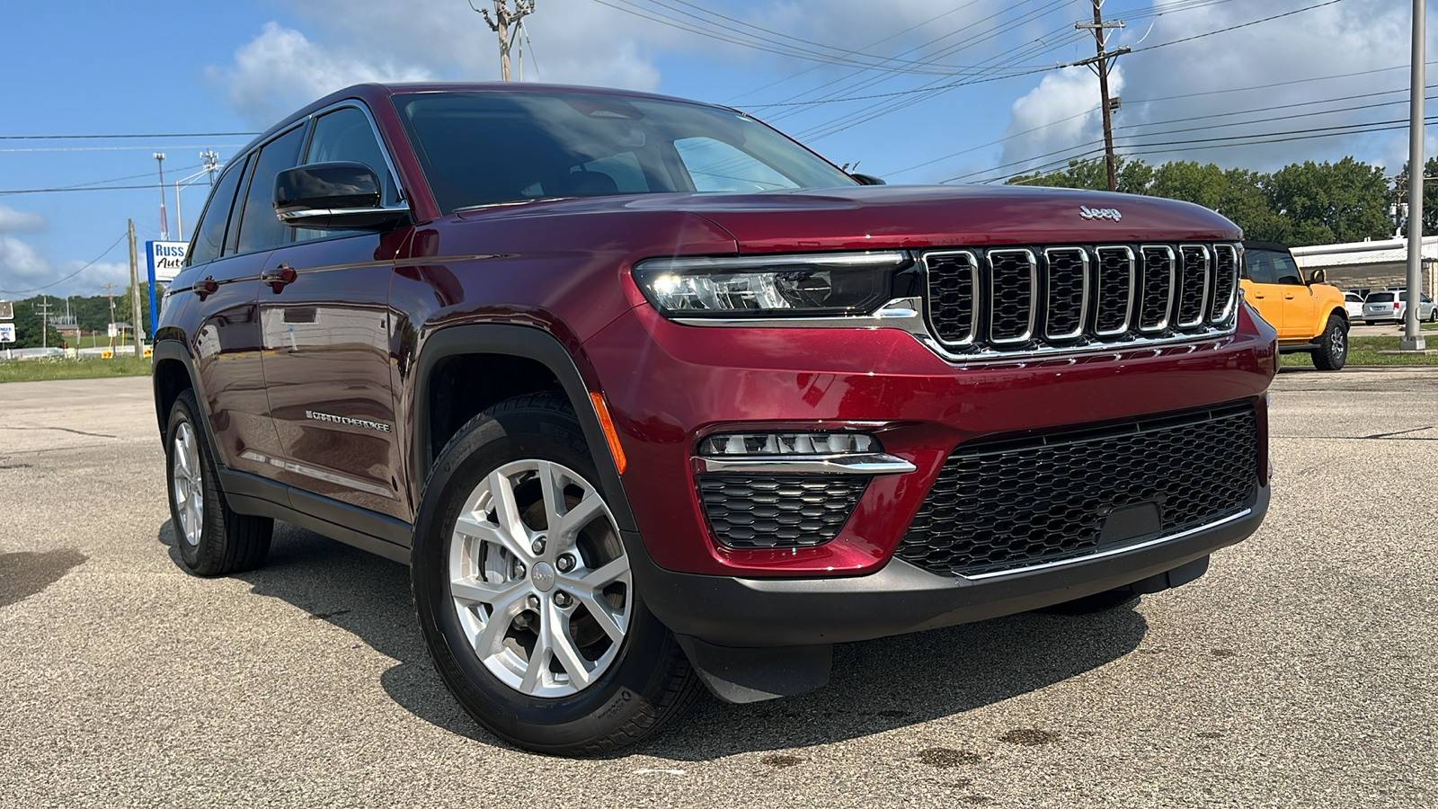 2023 Jeep Grand Cherokee Limited 1