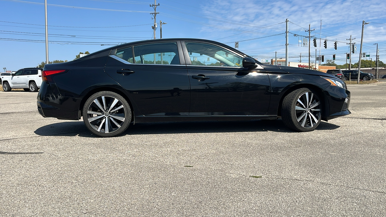 2022 Nissan Altima 2.5 SR 2