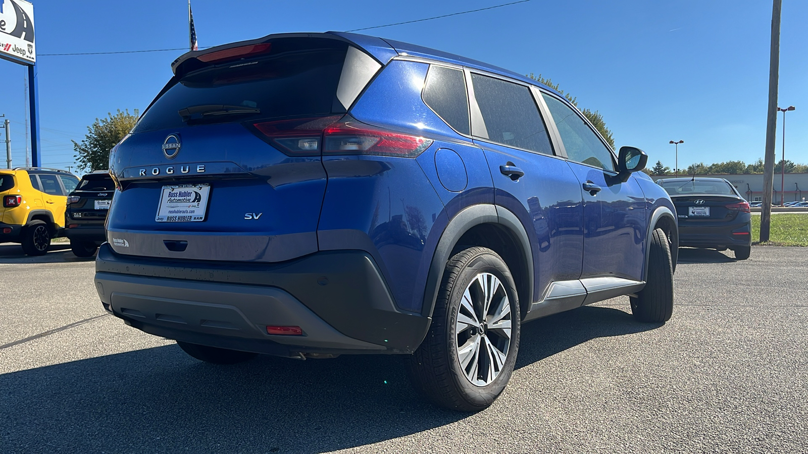 2023 Nissan Rogue SV 3