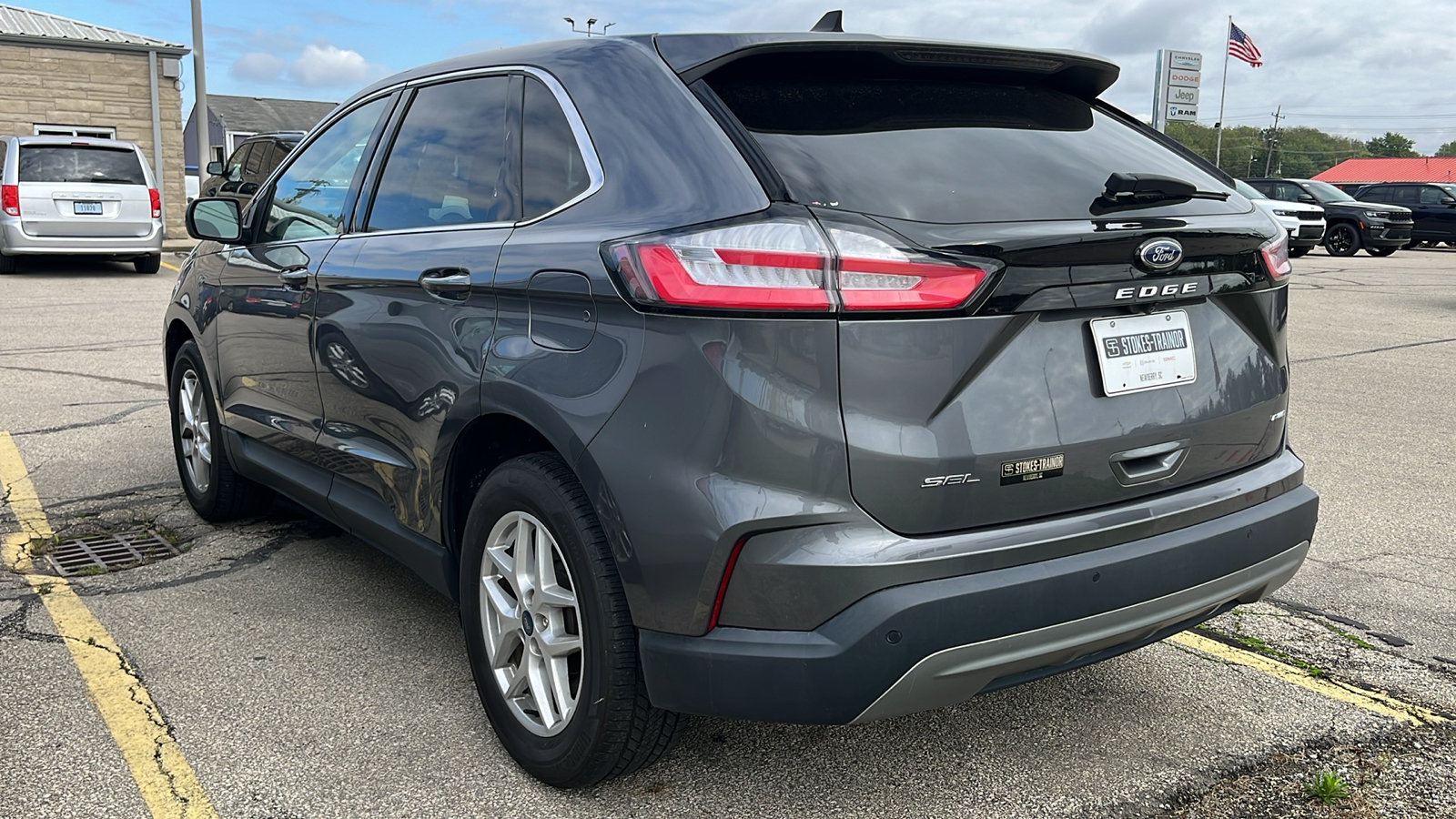 2022 Ford Edge  5