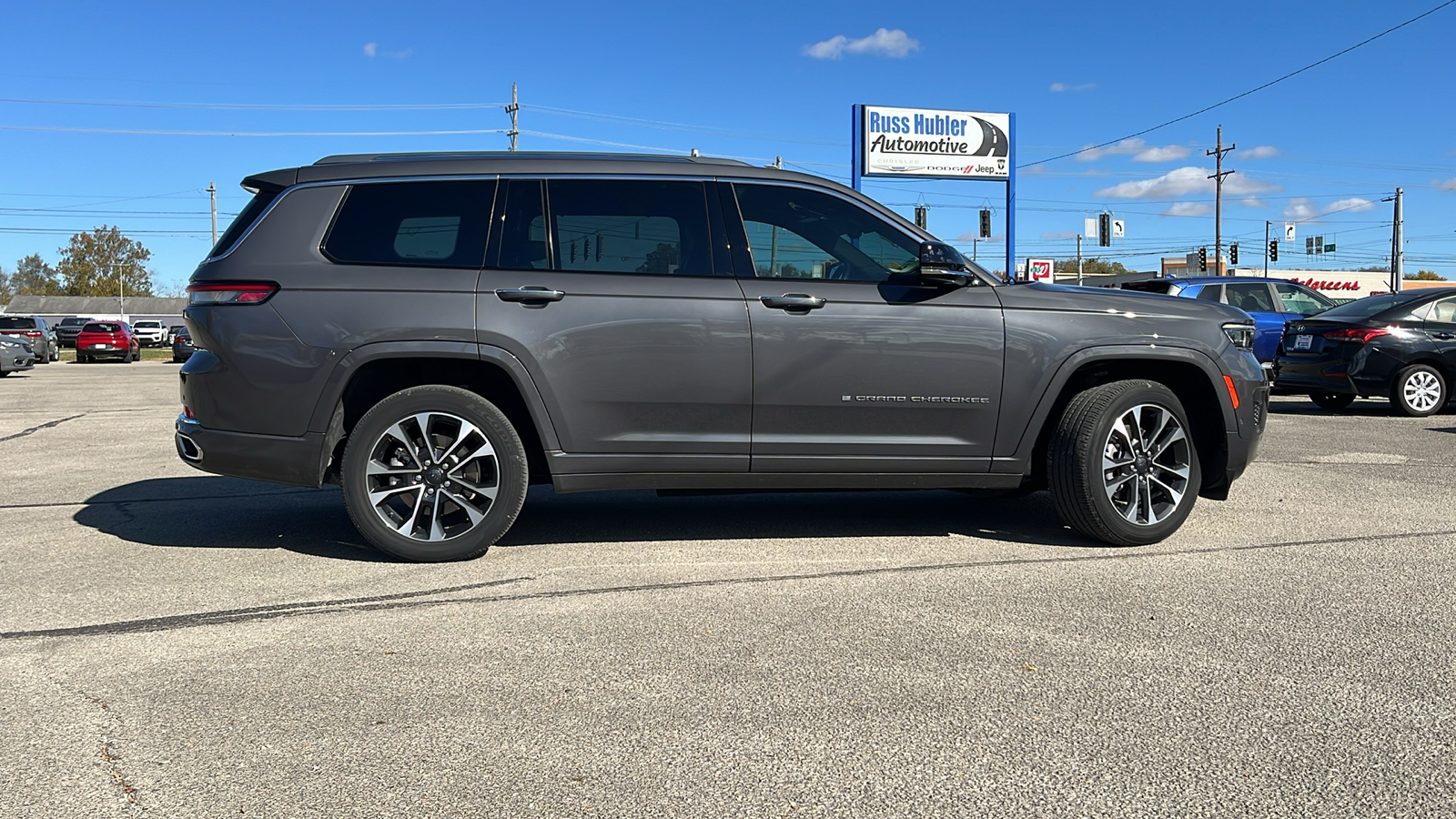 2021 Jeep Grand Cherokee L Overland 2