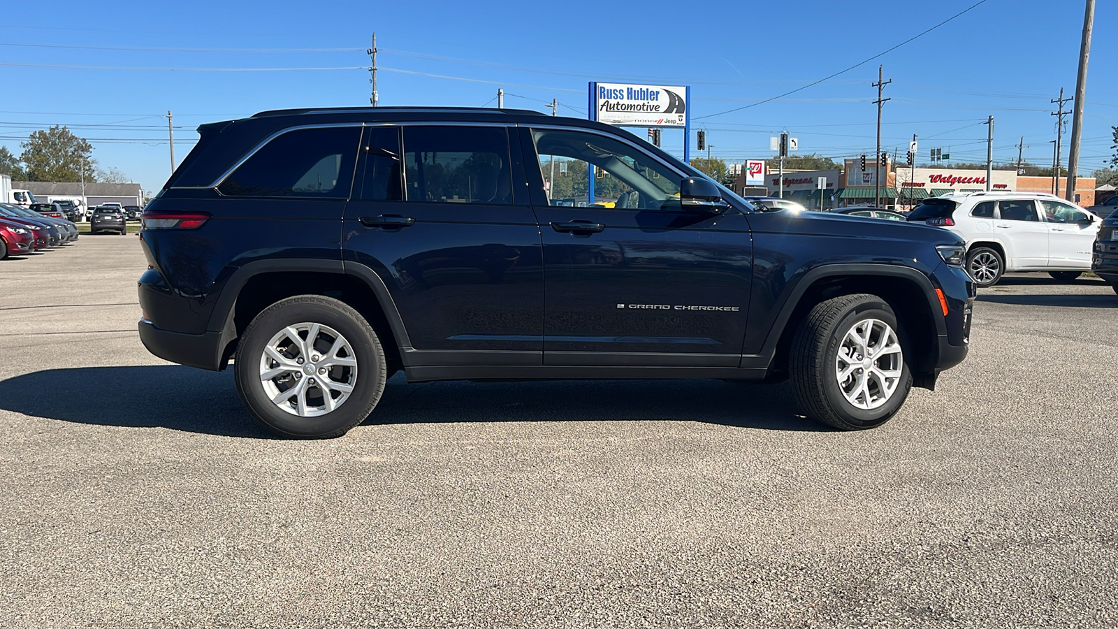 2023 Jeep Grand Cherokee Limited 3