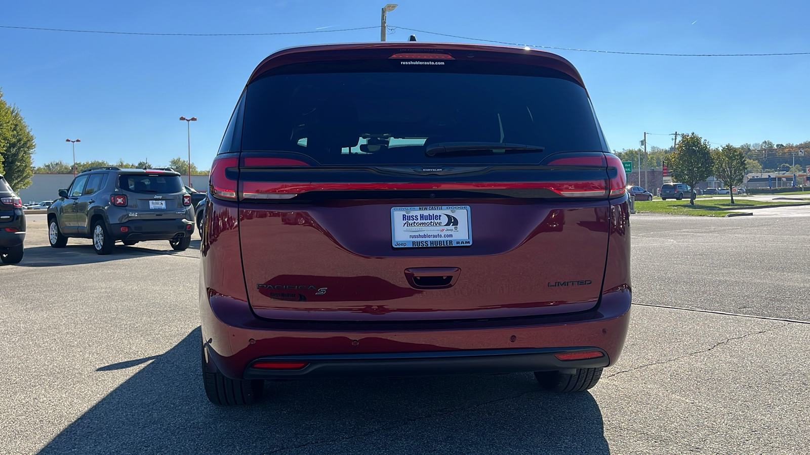 2023 Chrysler Pacifica Limited 4