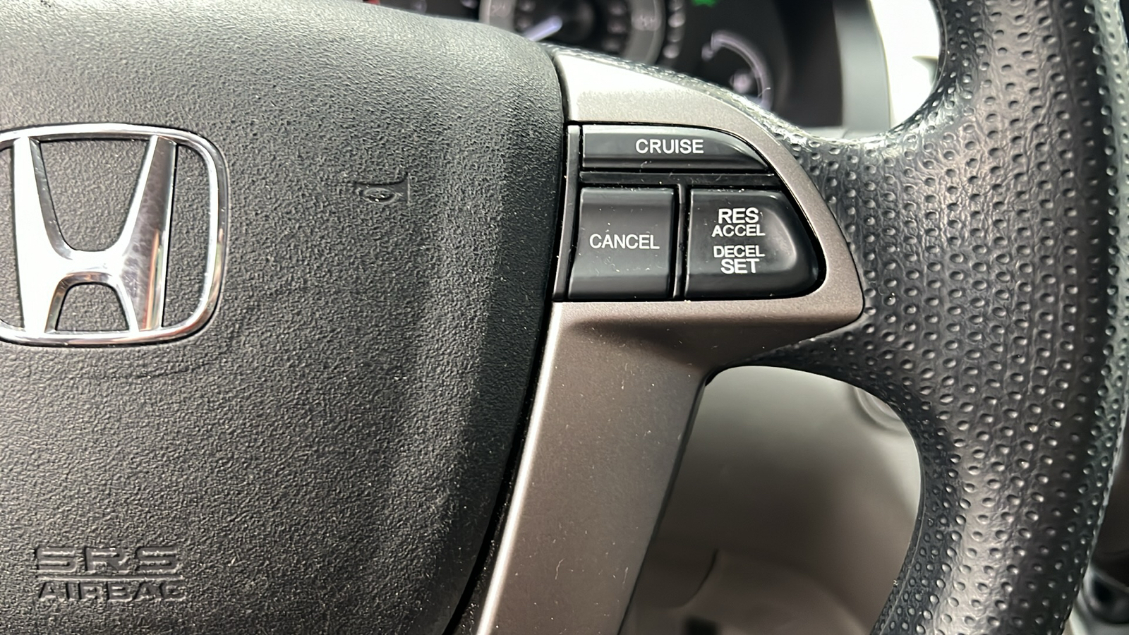 2016 Honda Odyssey SE 26