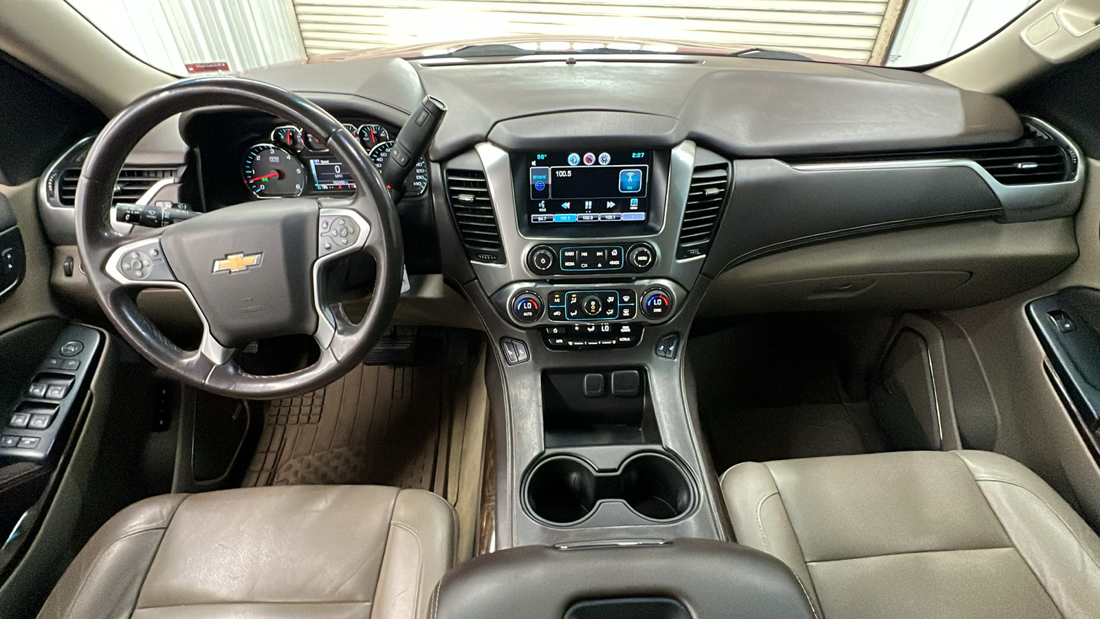 2015 Chevrolet Suburban LT 15