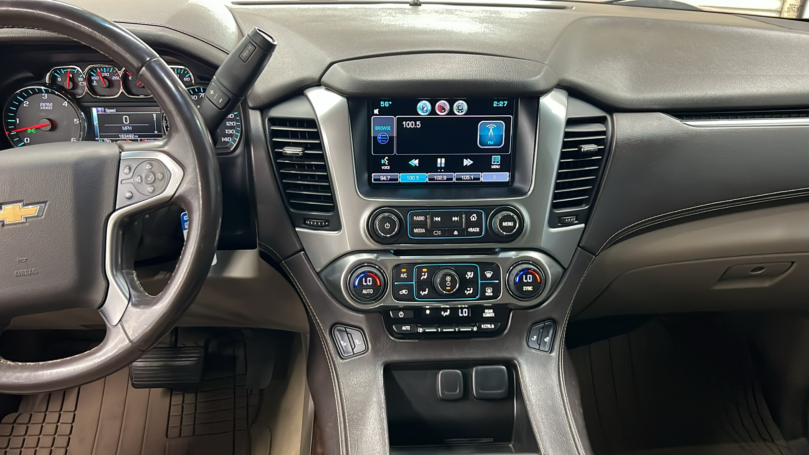 2015 Chevrolet Suburban LT 17