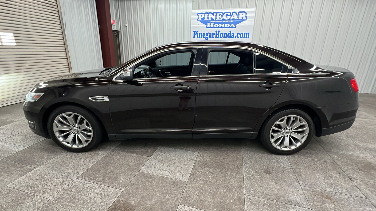 2014 Ford Taurus Limited 2