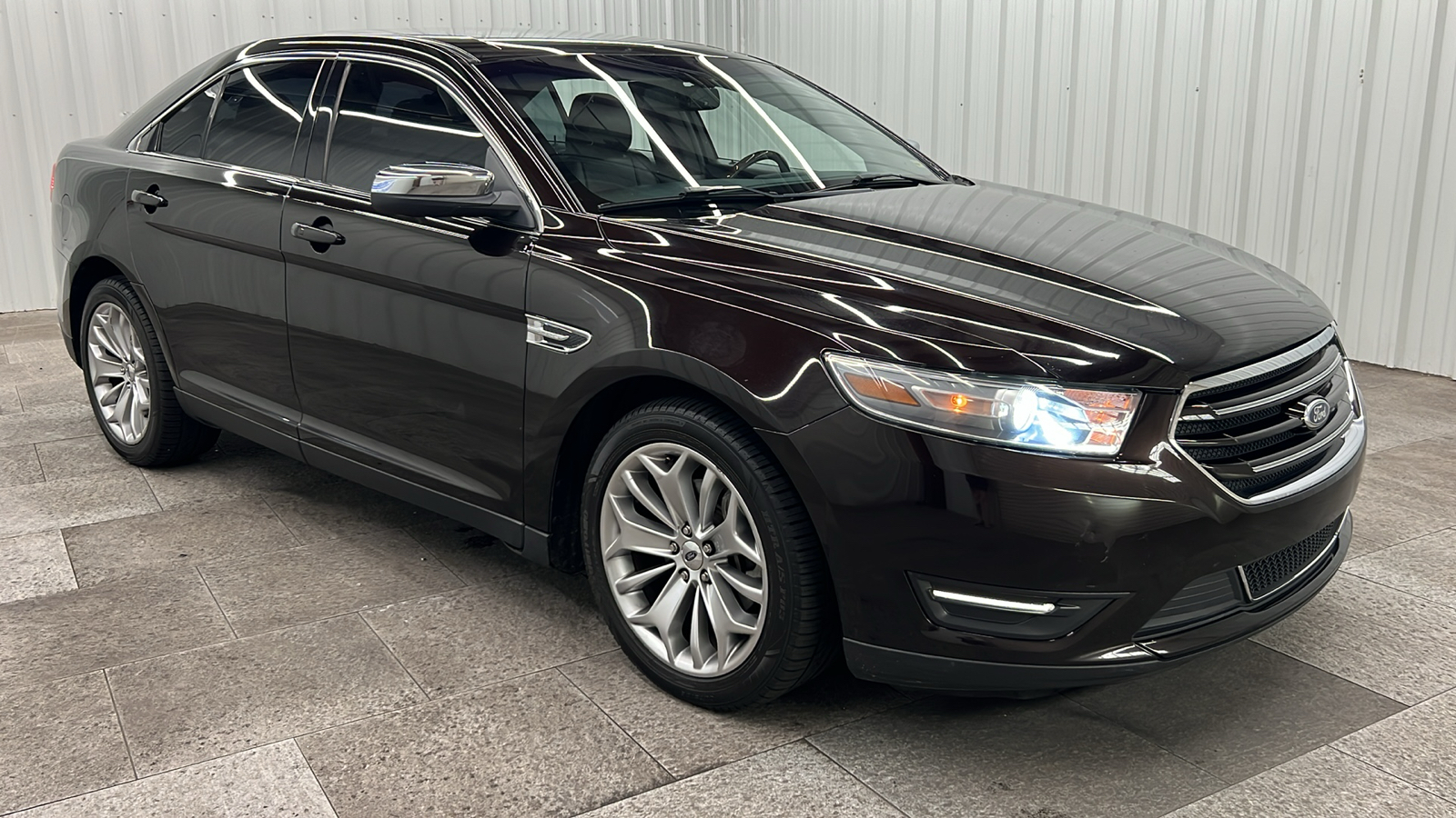 2014 Ford Taurus Limited 8