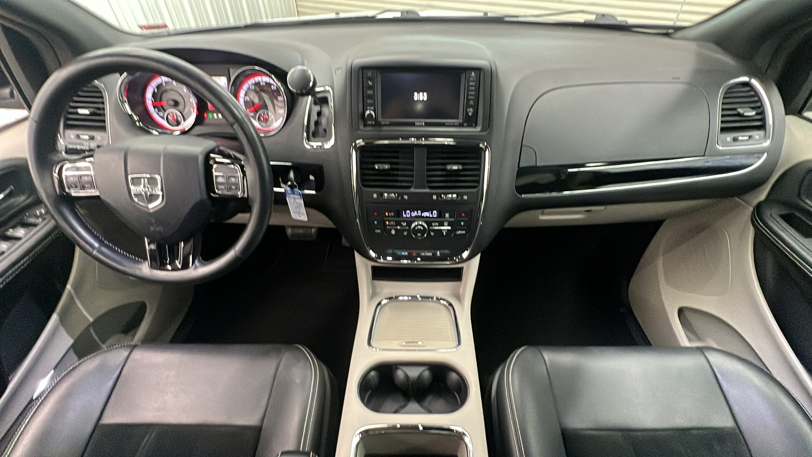 2018 Dodge Grand Caravan SXT 14