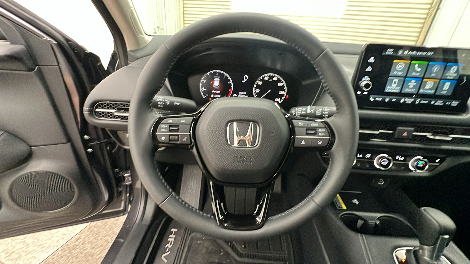2024 Honda HR-V EX-L 22