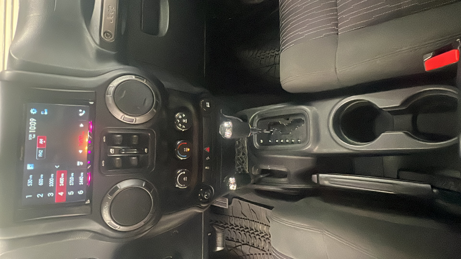 2011 Jeep Wrangler Unlimited Sport 23