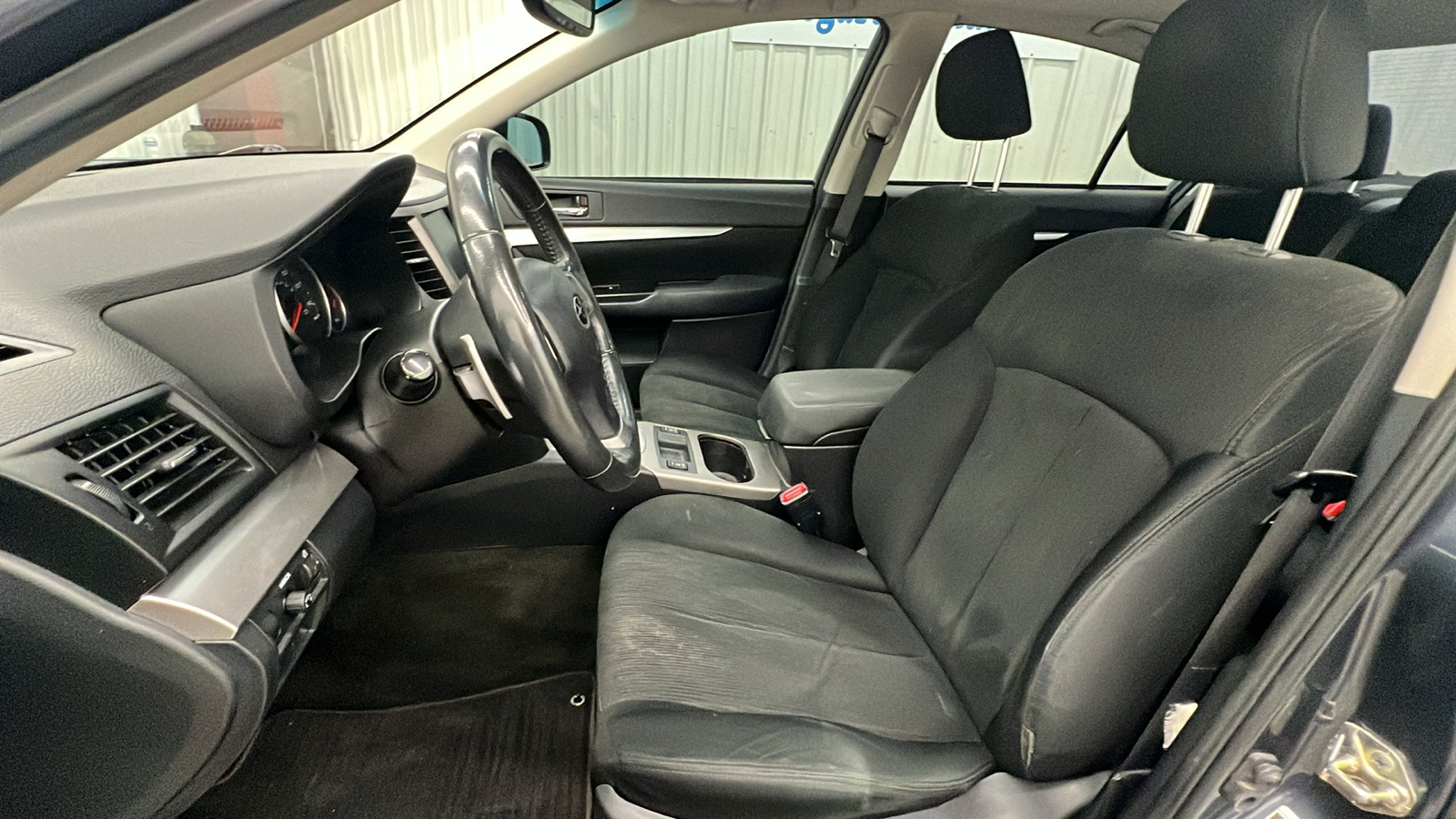 2014 Subaru Legacy 2.5i 18