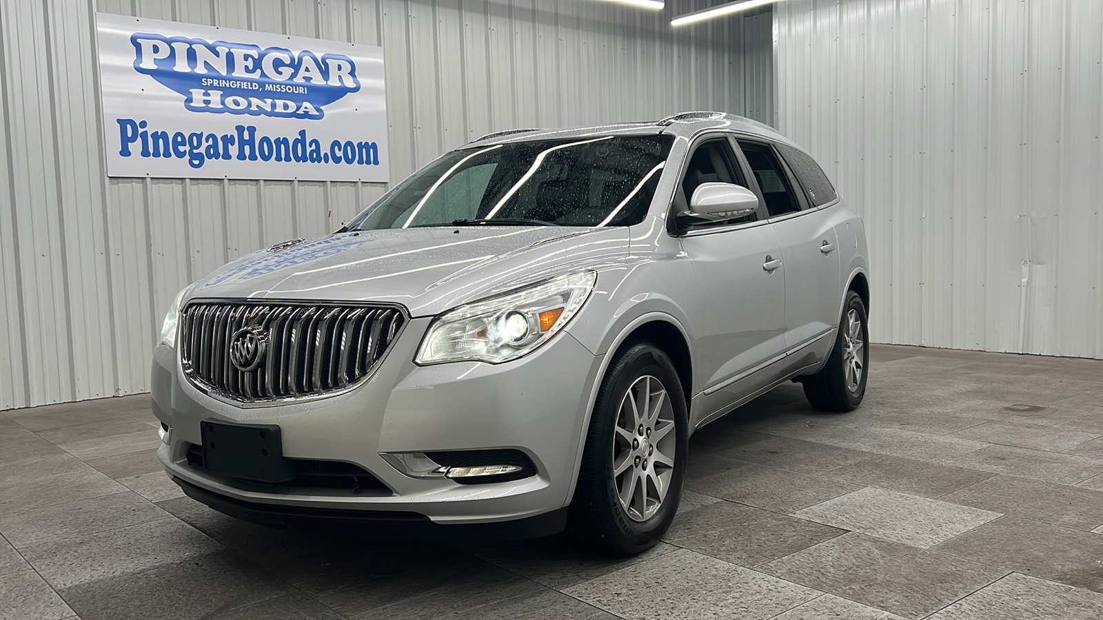 2017 Buick Enclave Leather Group 1
