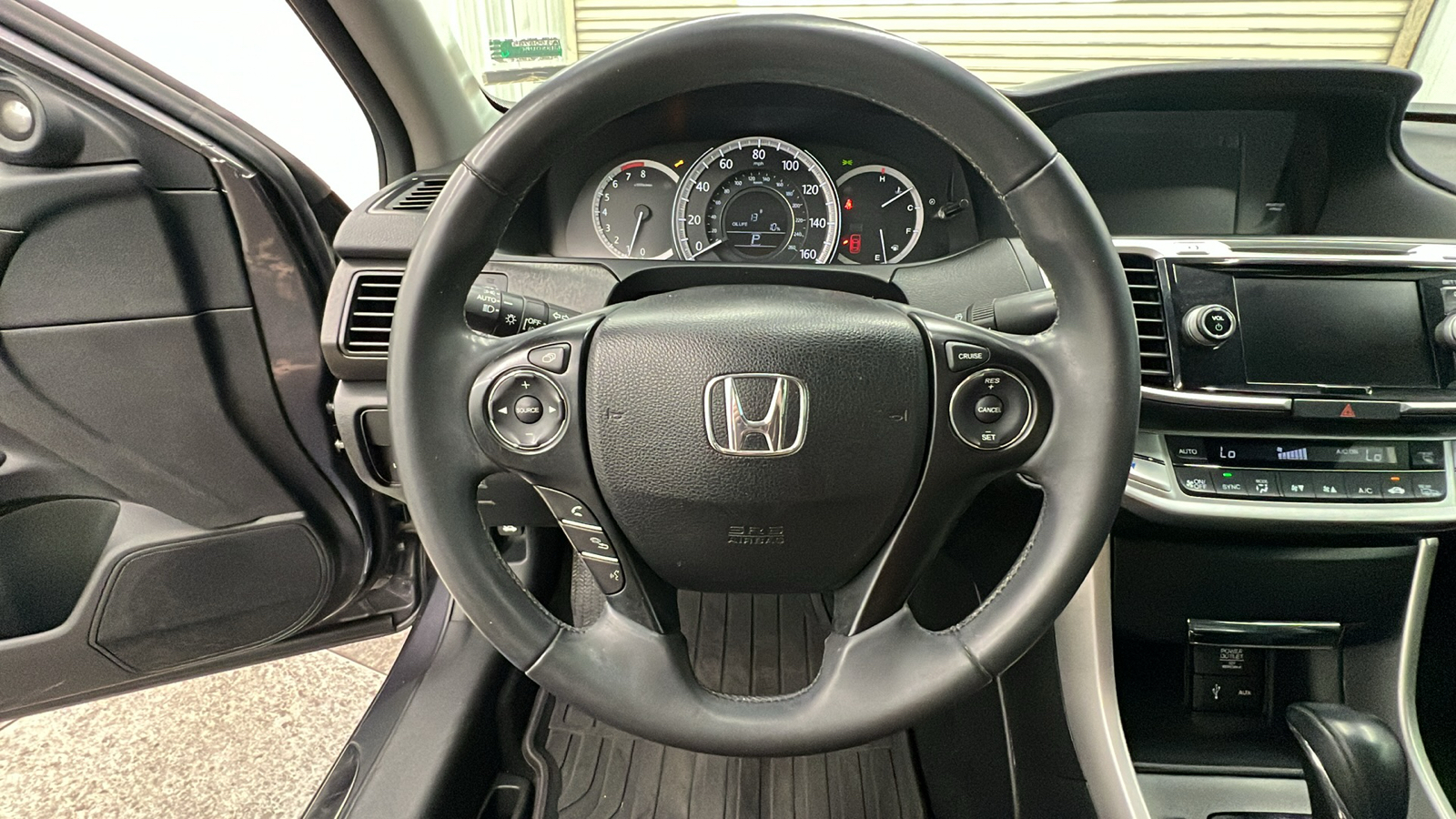 2015 Honda Accord EX-L 23