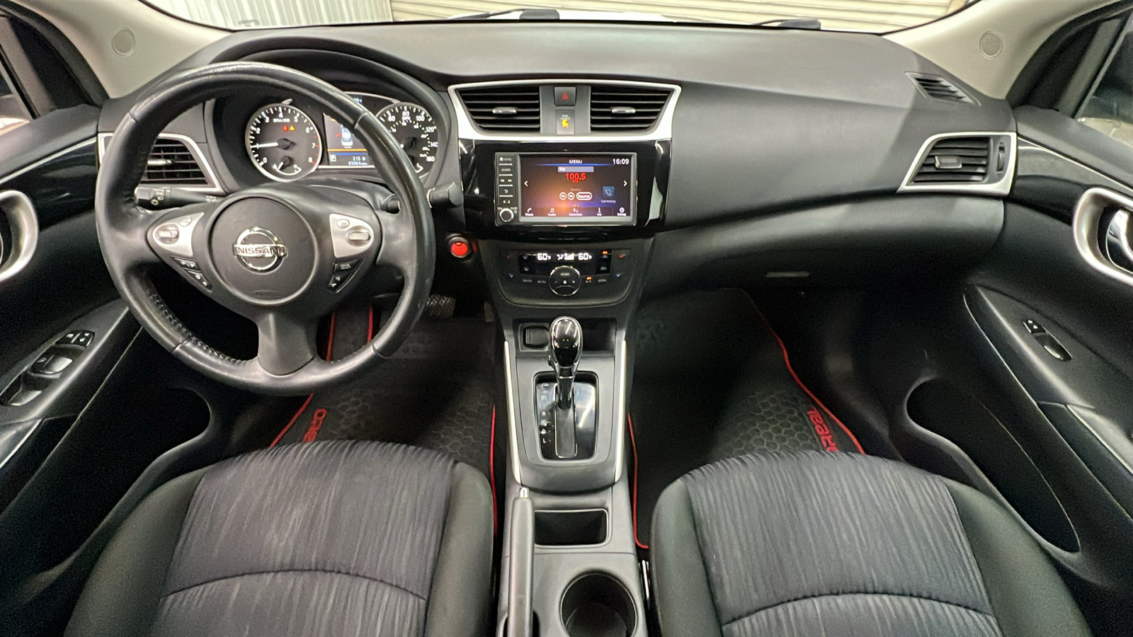2019 Nissan Sentra SV 11