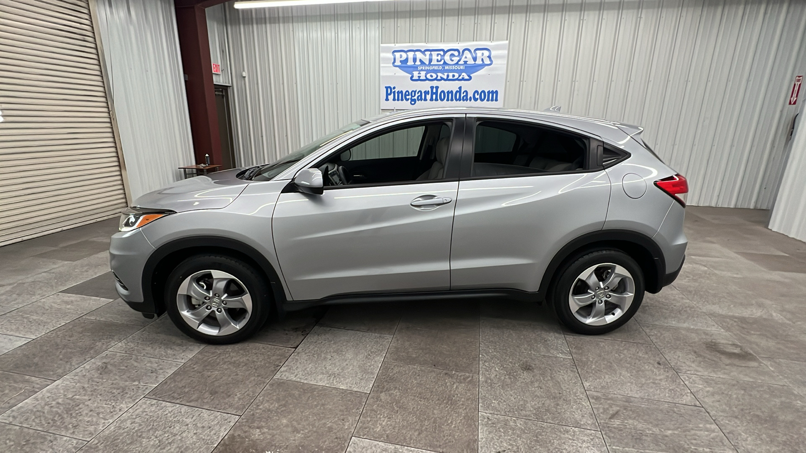 2021 Honda HR-V LX 2